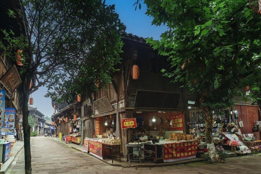 快问蜗牛|埃及法老金字塔里的诅咒真的会灵验么?为什么进入有诅咒金字塔的科学家都会莫名的死掉。这是为什么呢?蜗牛问答平台
